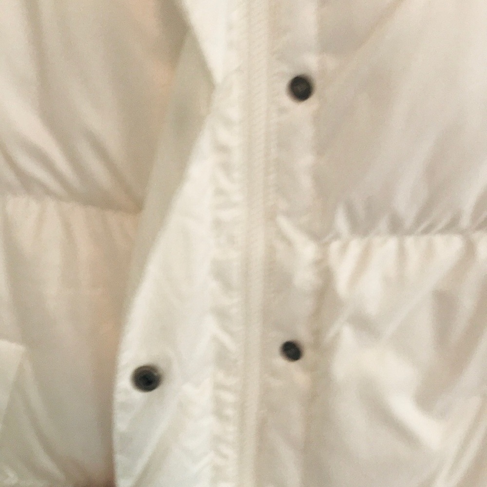 GAP puffer vest - Picture 3 of 4